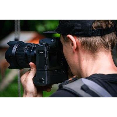 Fuji Vertical battery grip...